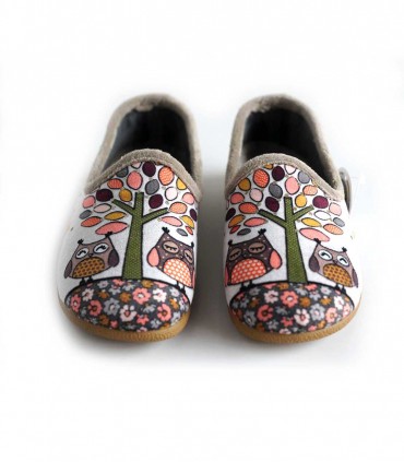 Calidad Artesanal: Zapatillas con Árbol de la Vida y Búhos